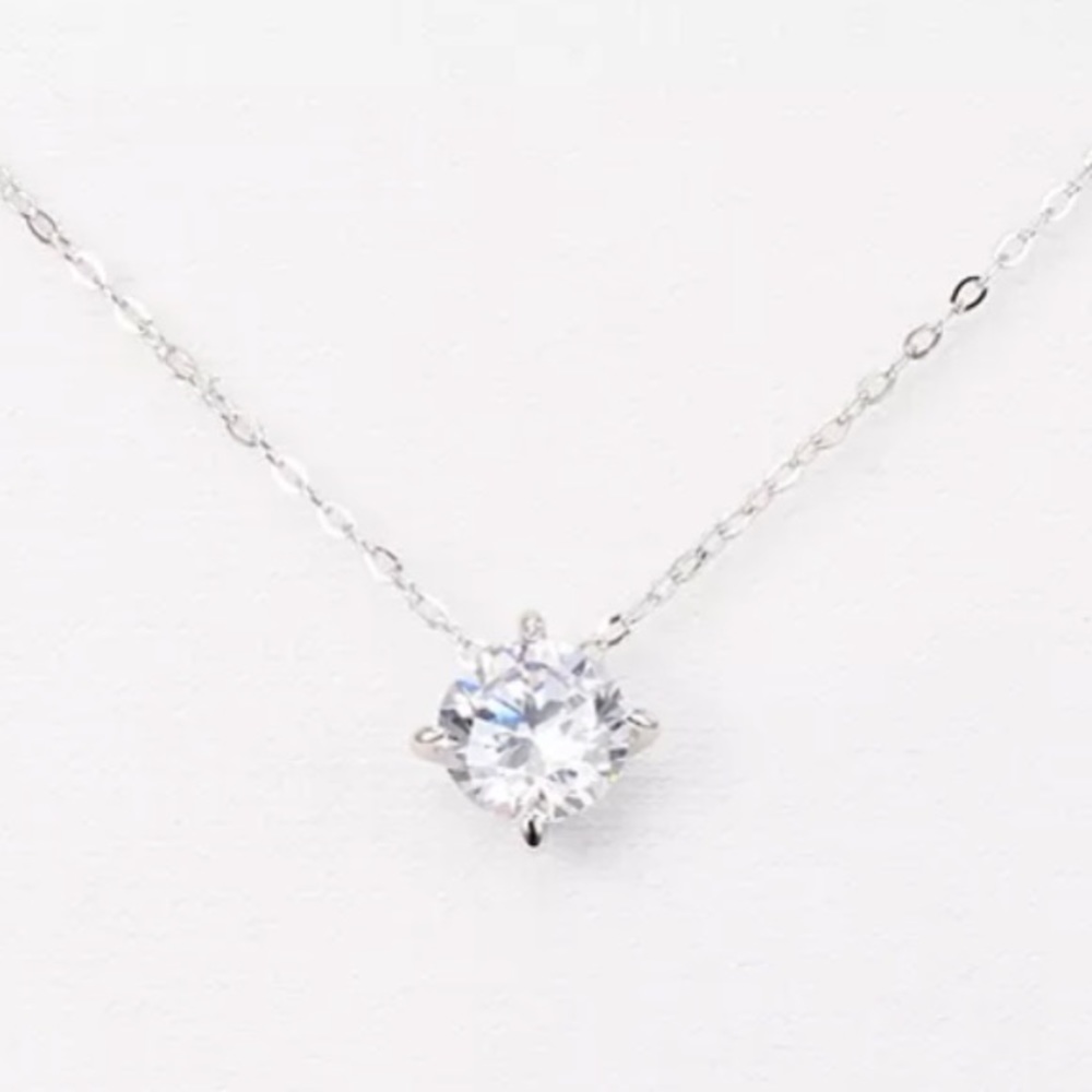 CZ delicate chain sparkling pendant